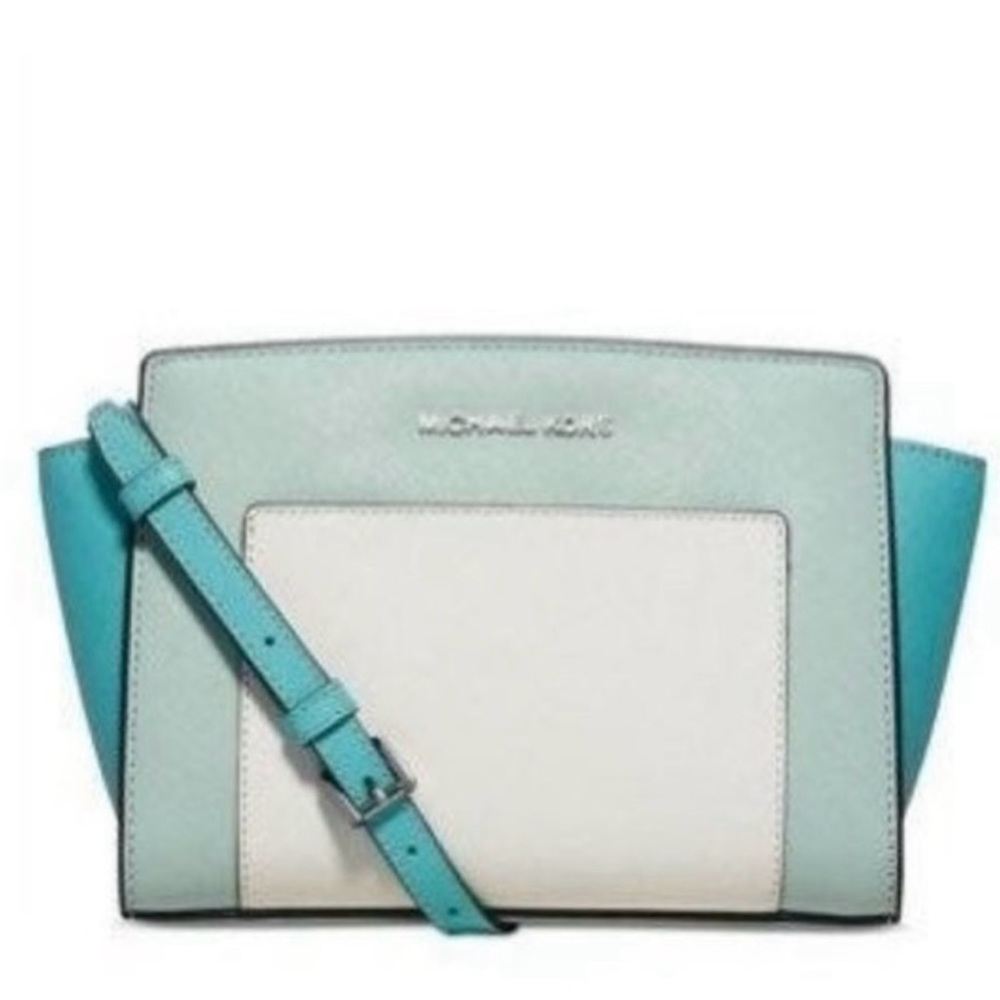 Michael Kors // TRI COLOR SELMA MESSENGER